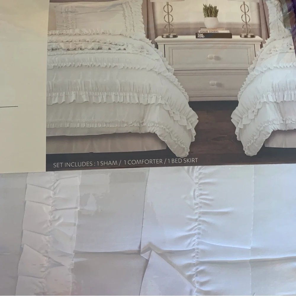 Lush Decor Belle White Comforter 3 Piece Set! Twin XL